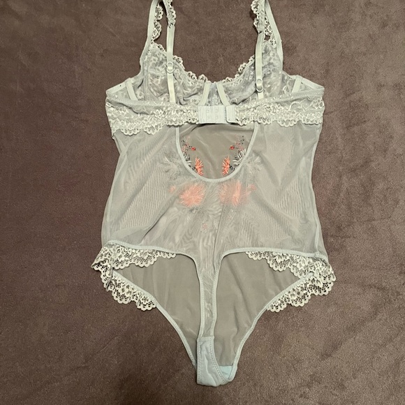 La Vie en Rose - Lingerie Lace Body Suit - Picture 6 of 9